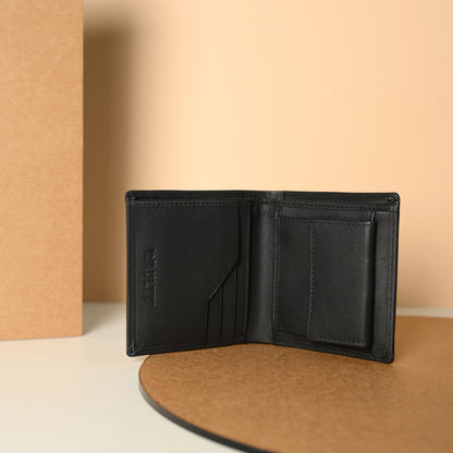 Waultt Sleek Notecase Black Leather Bifold Wallet for Men
