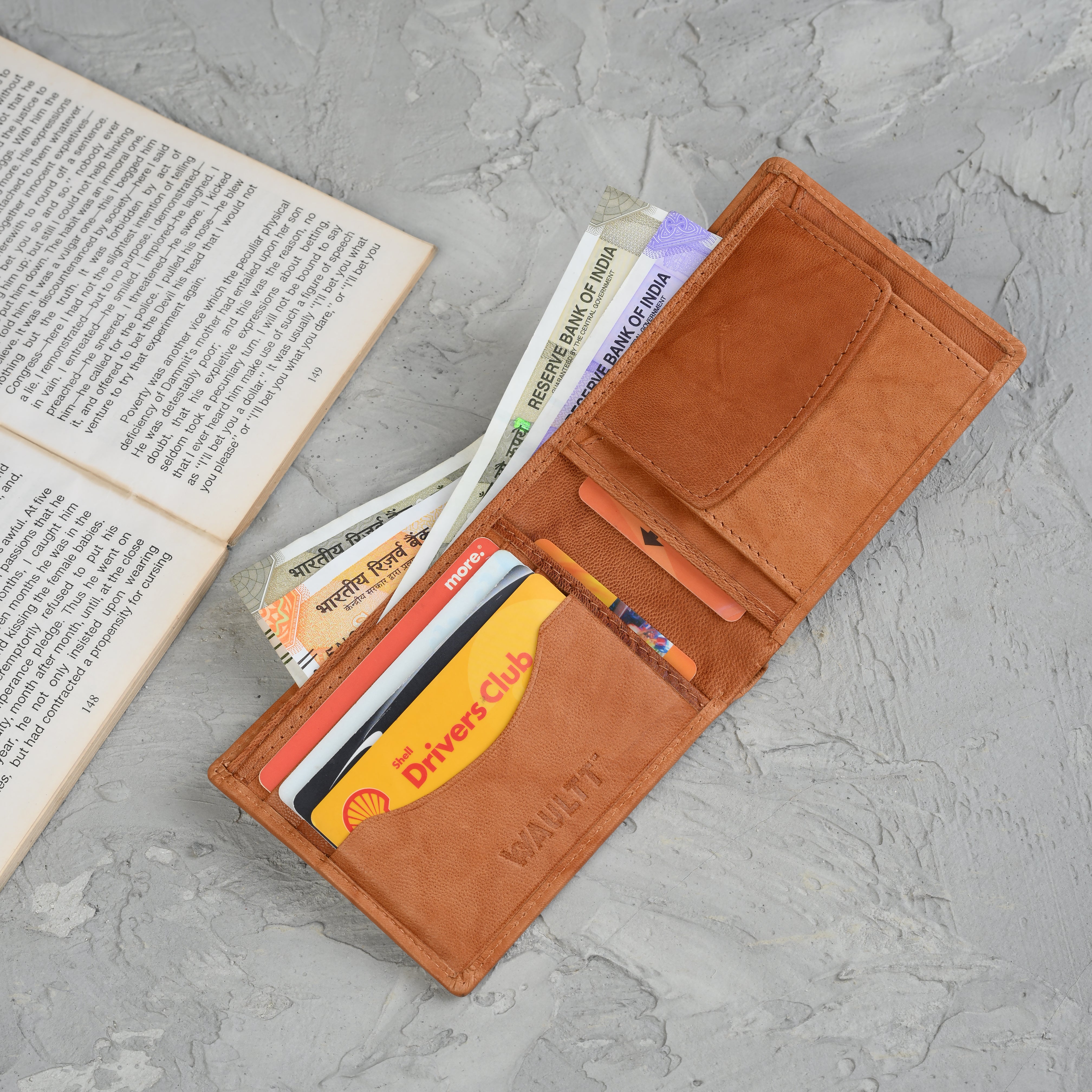 Waultt Classy Tan Leather Bifold Wallet for Men