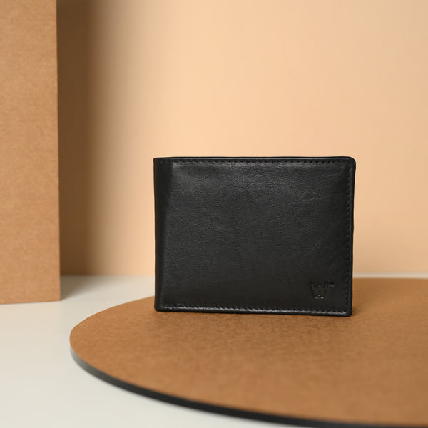 Waultt Classy Black Leather Bifold Wallet for Men