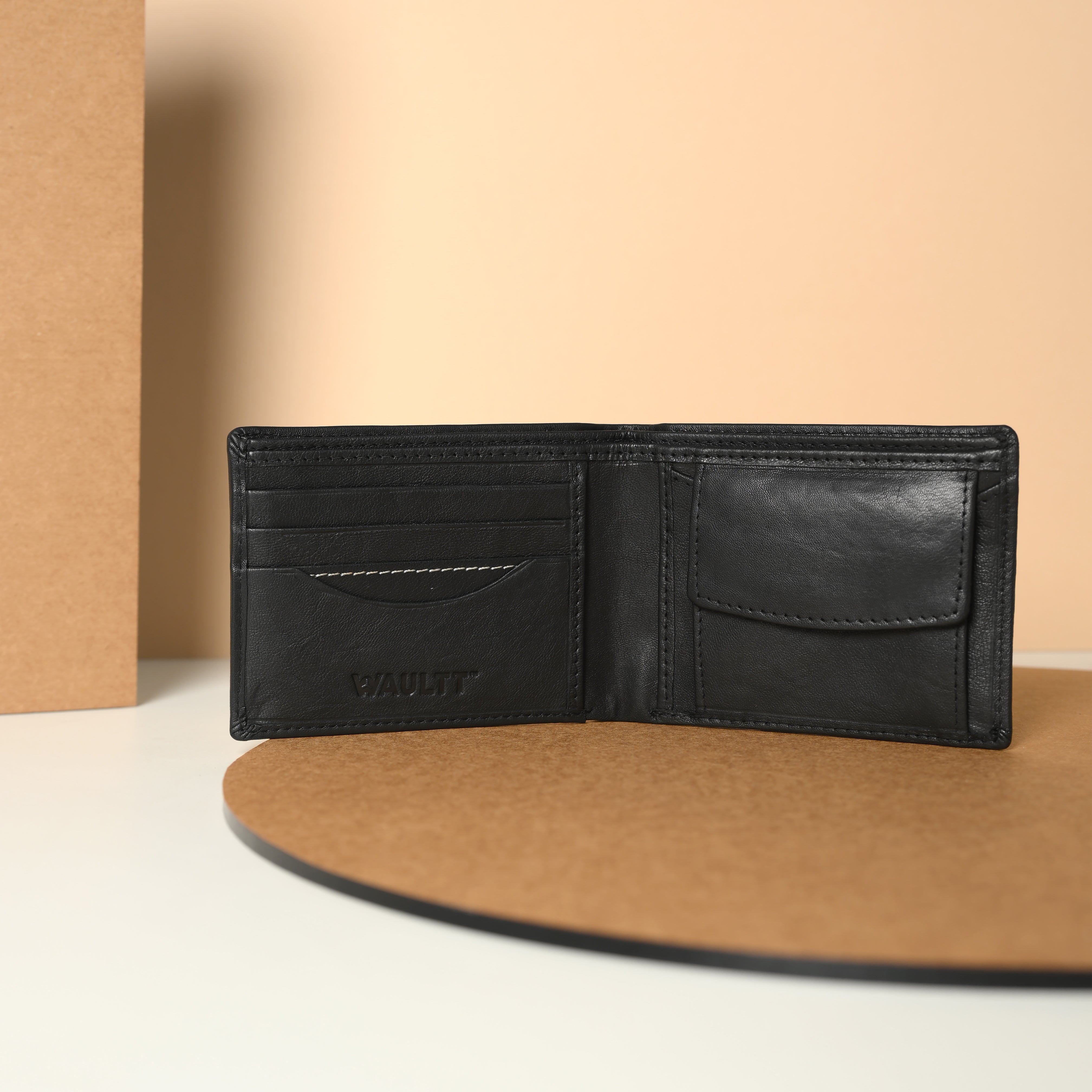 Waultt Classy Black Leather Bifold Wallet for Men