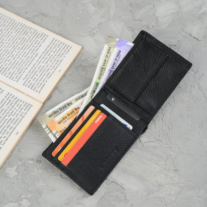 Waultt Luxurious Black Leather Bifold Wallet for Men