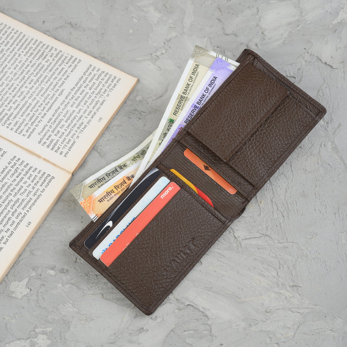 Waultt Luxurious Brown Leather Bifold  Wallet for Men